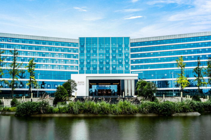 威九国际照明西充运营中心周年庆暨2021年度客户答谢会隆重召开